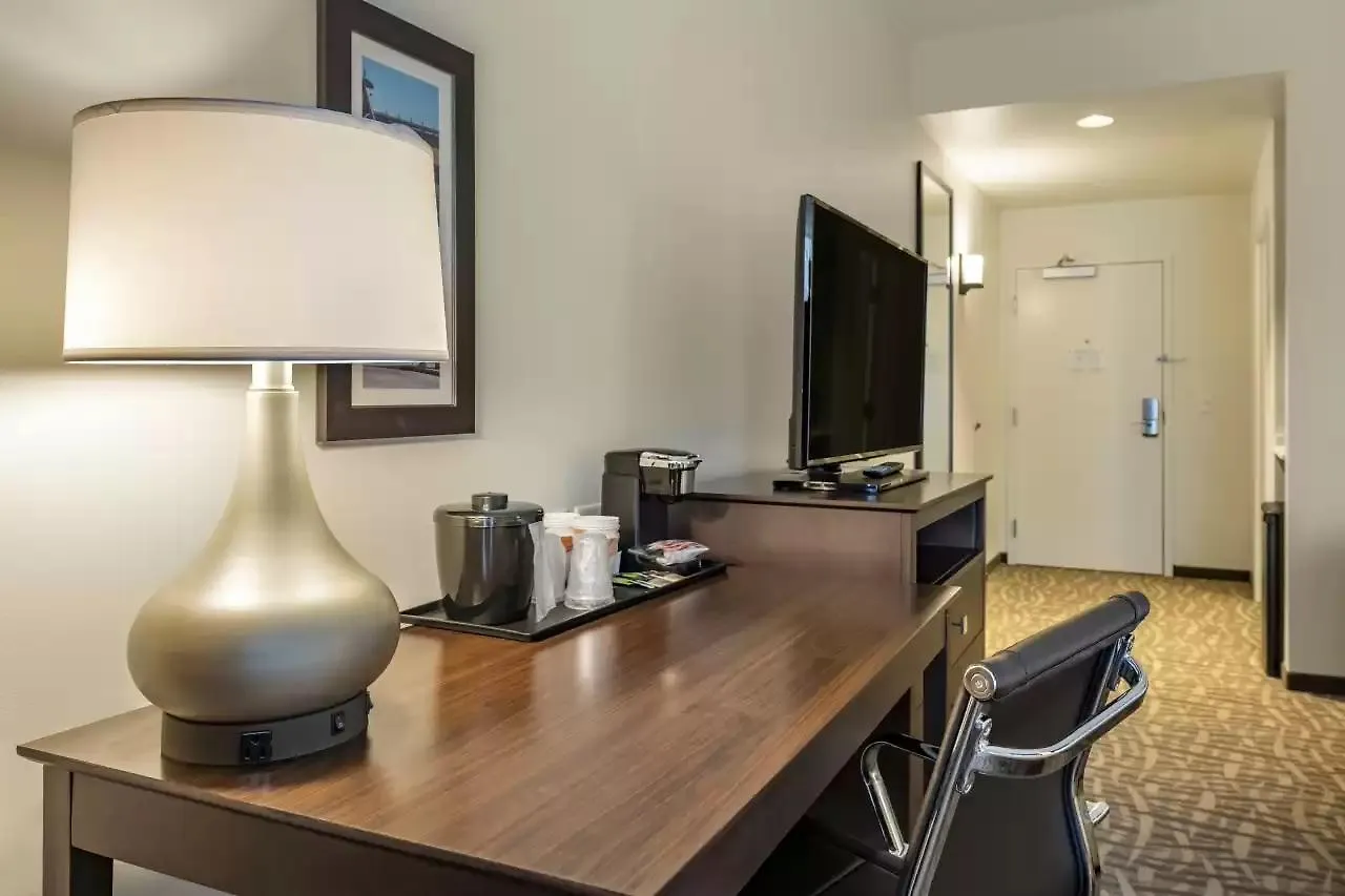 Comfort Inn & Suites Pittsburgh-Northshore 3*, Pittsburgh ABD