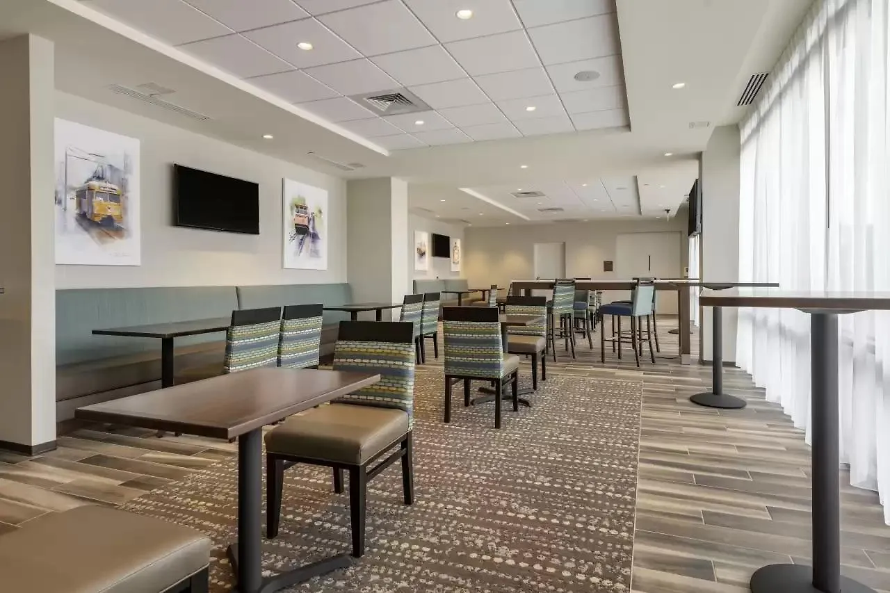 Comfort Inn & Suites Pittsburgh-Northshore Питтсбург