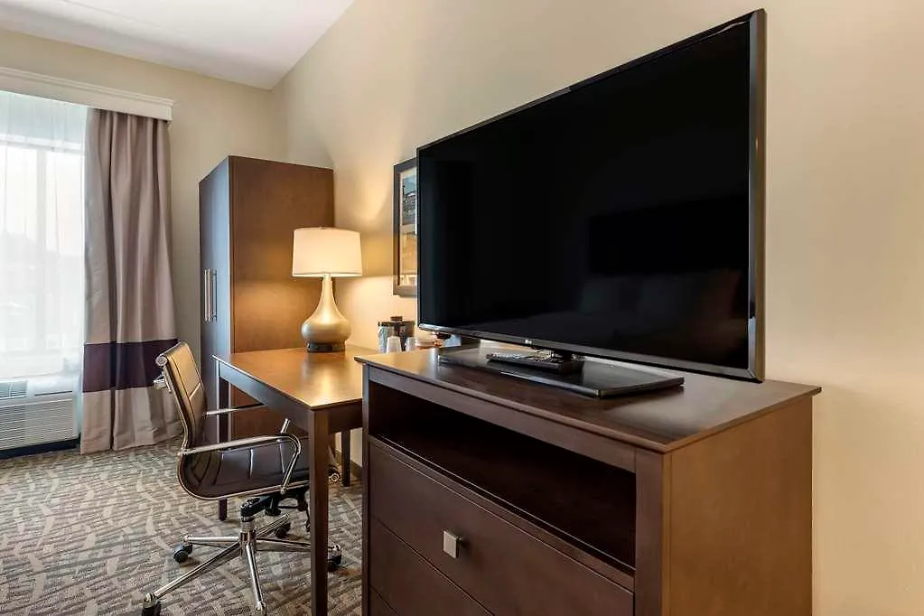 Comfort Inn & Suites Pittsburgh-Northshore 3*, بيتسبرغ الولايات المتحدة الأمريكية