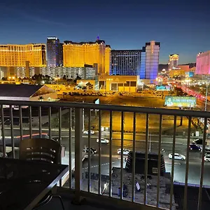 The Platinum & Strip View Aparthotel